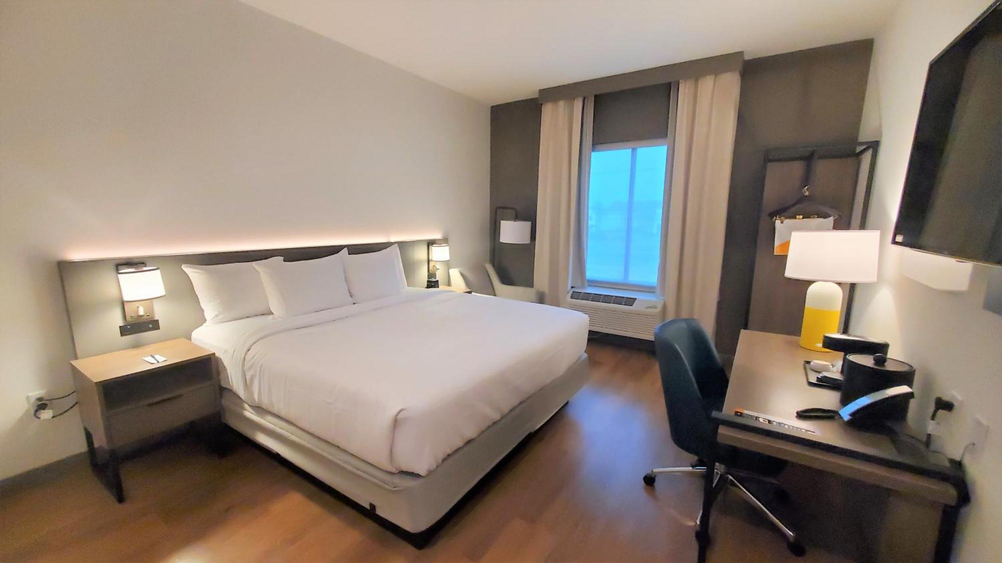 Comfort Inn & Suites Panama City Beach - Pier Park Area Bagian luar foto